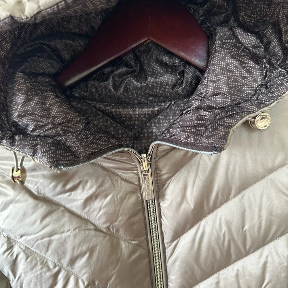 Michael Kors Logo Reversible Puffer Jacket